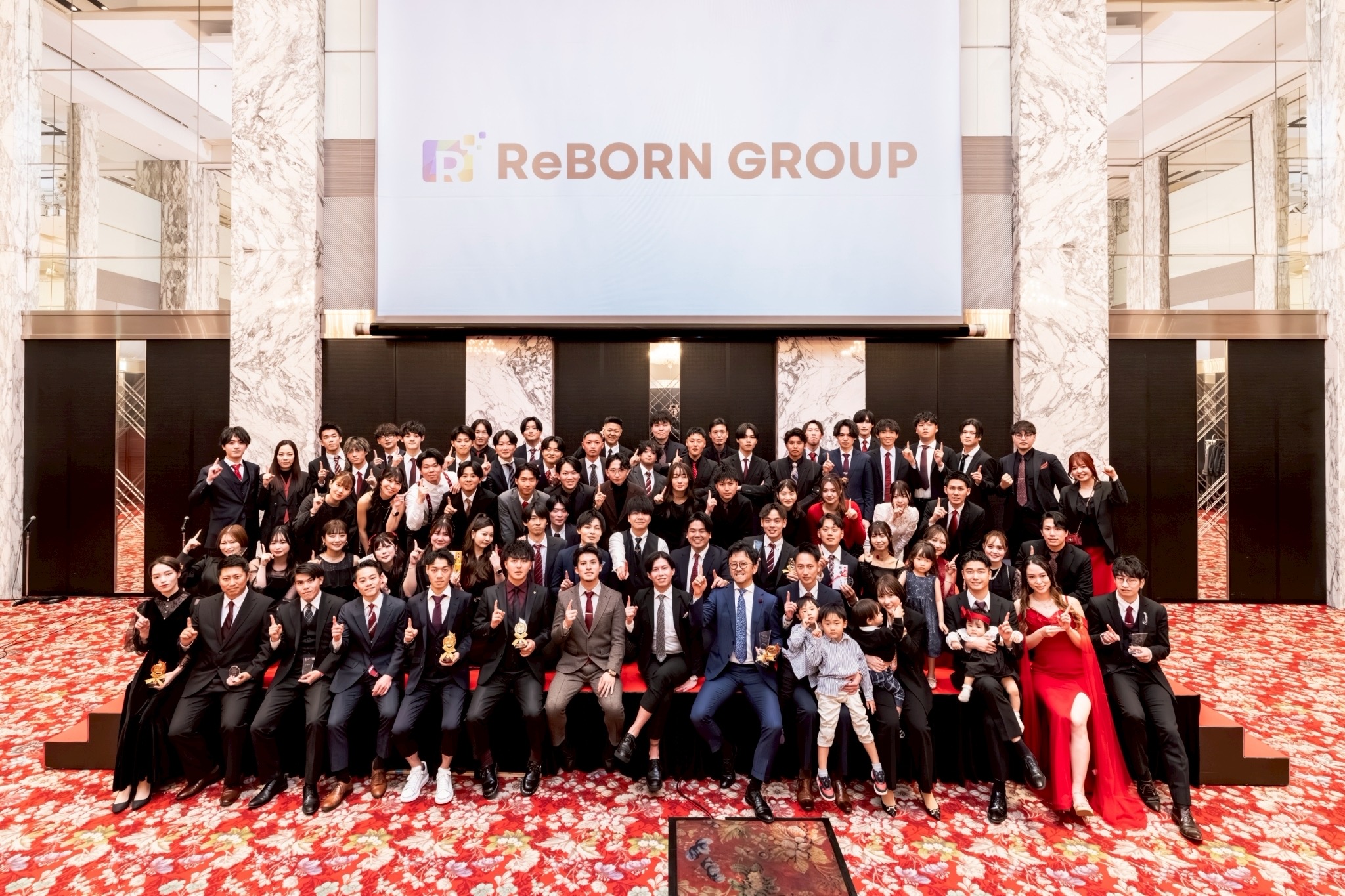ReBORN GROUP 集合写真
